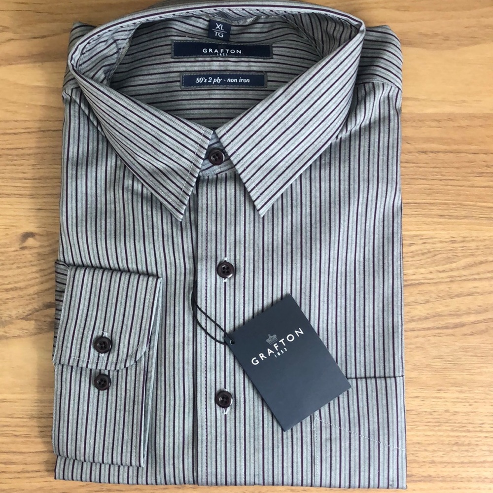 NEW WITH TAGS - Mens XL Dress Shirt.